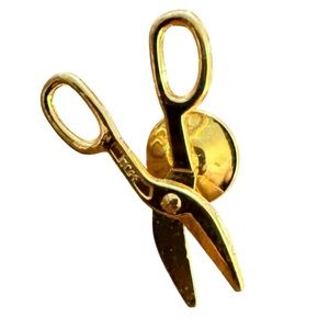 Vintage Dainty Gold Scissors Pin or Brooch, Signed, 1.1” Tall